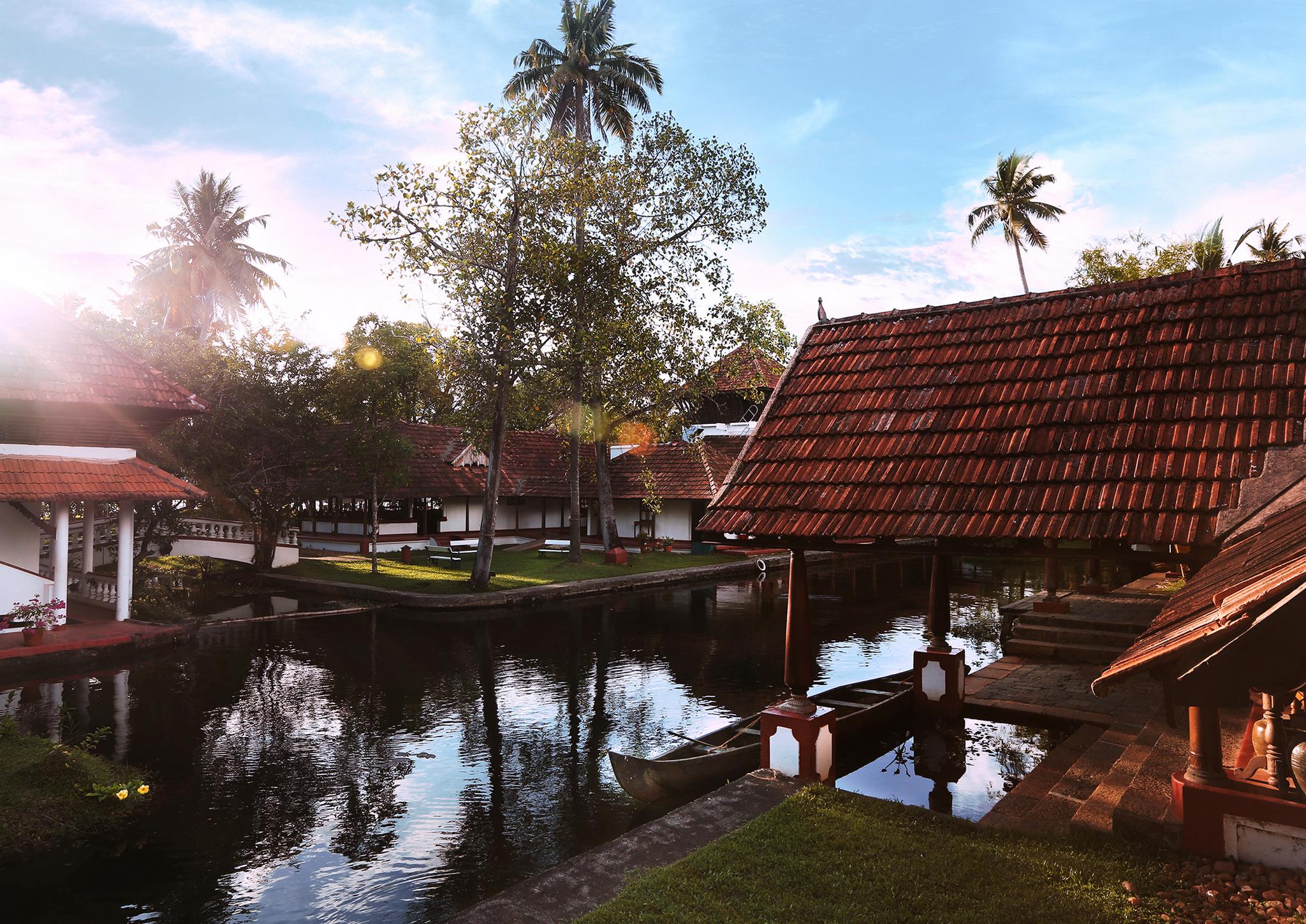 Готель Coconut Lagoon Kumarakom- A Cgh Earth Experience Екстер'єр фото