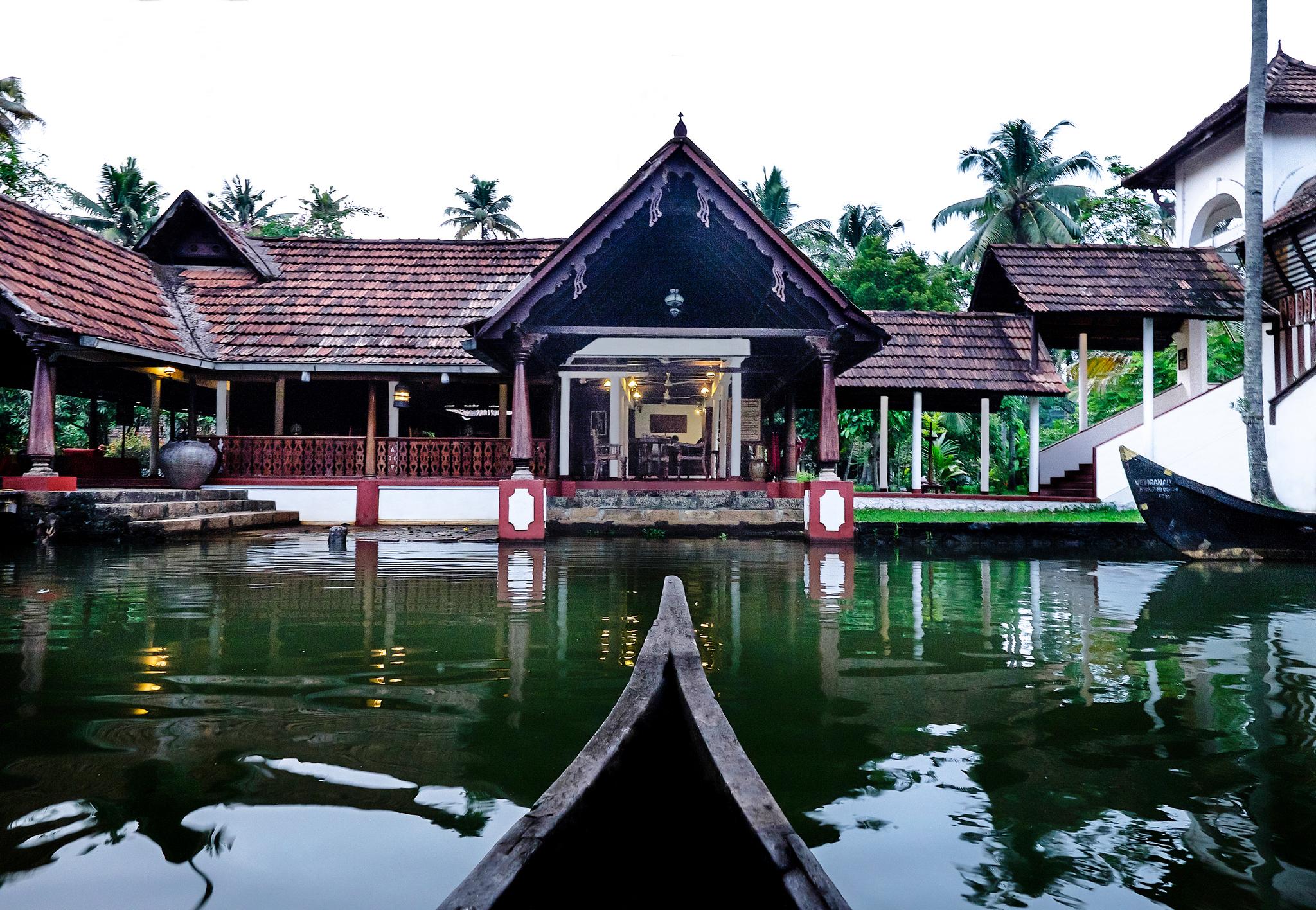 Готель Coconut Lagoon Kumarakom- A Cgh Earth Experience Екстер'єр фото